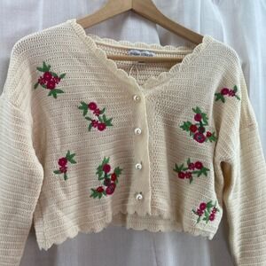 Oscar Street Cream Floral Embroidered Cropped Cardigan Sweater Pearls Scalloped‎